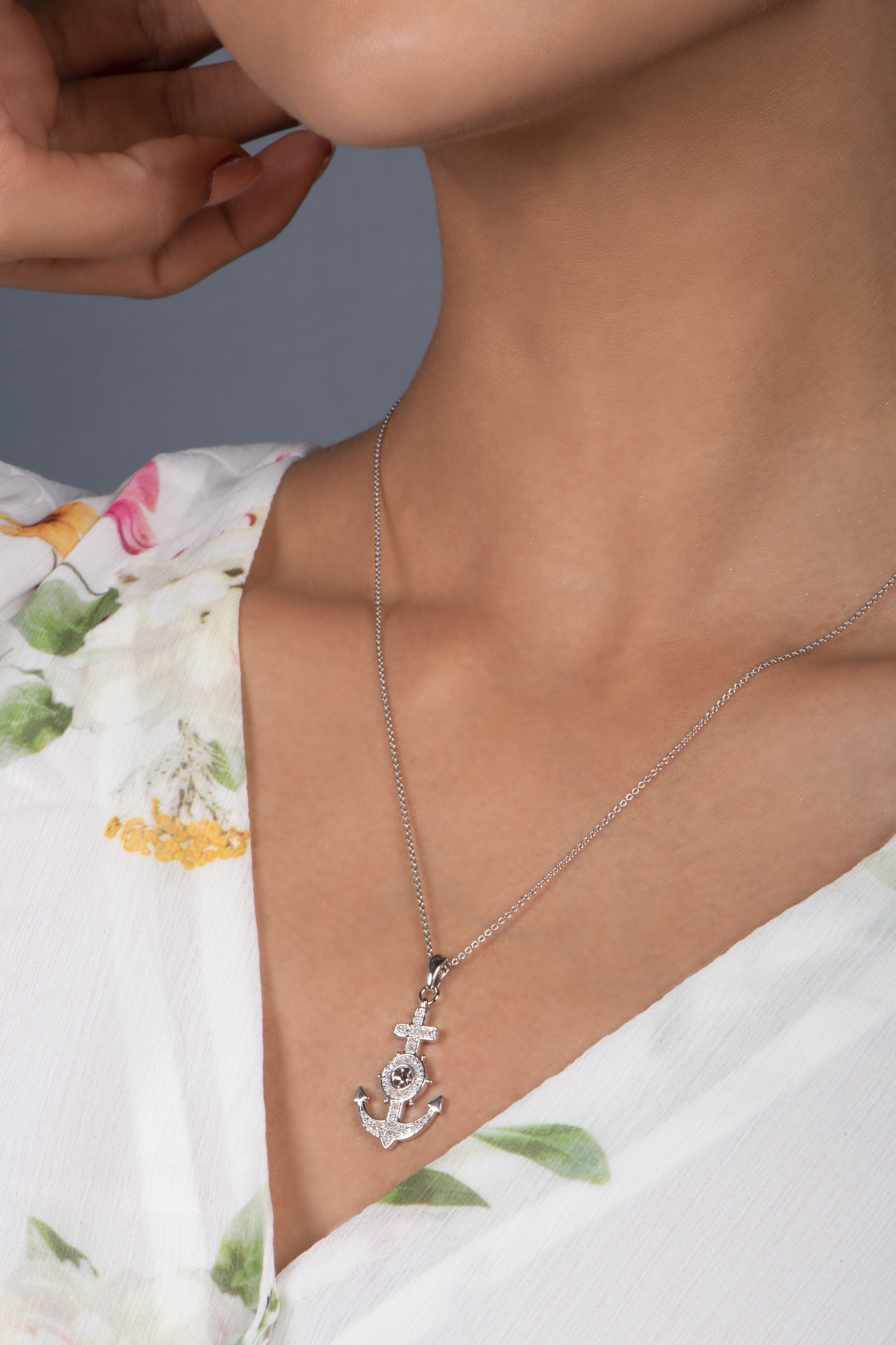 5 Anchor Jewelry Pieces You Can Gift